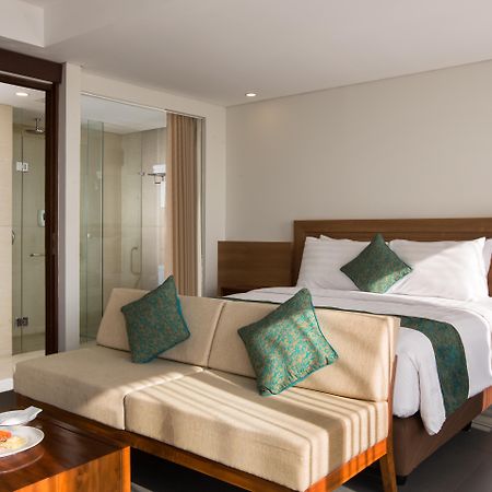 Paragon Hotel Seminyak Exterior photo