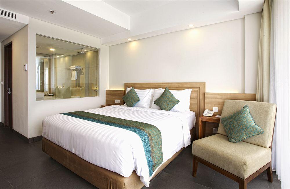 Paragon Hotel Seminyak Exterior photo