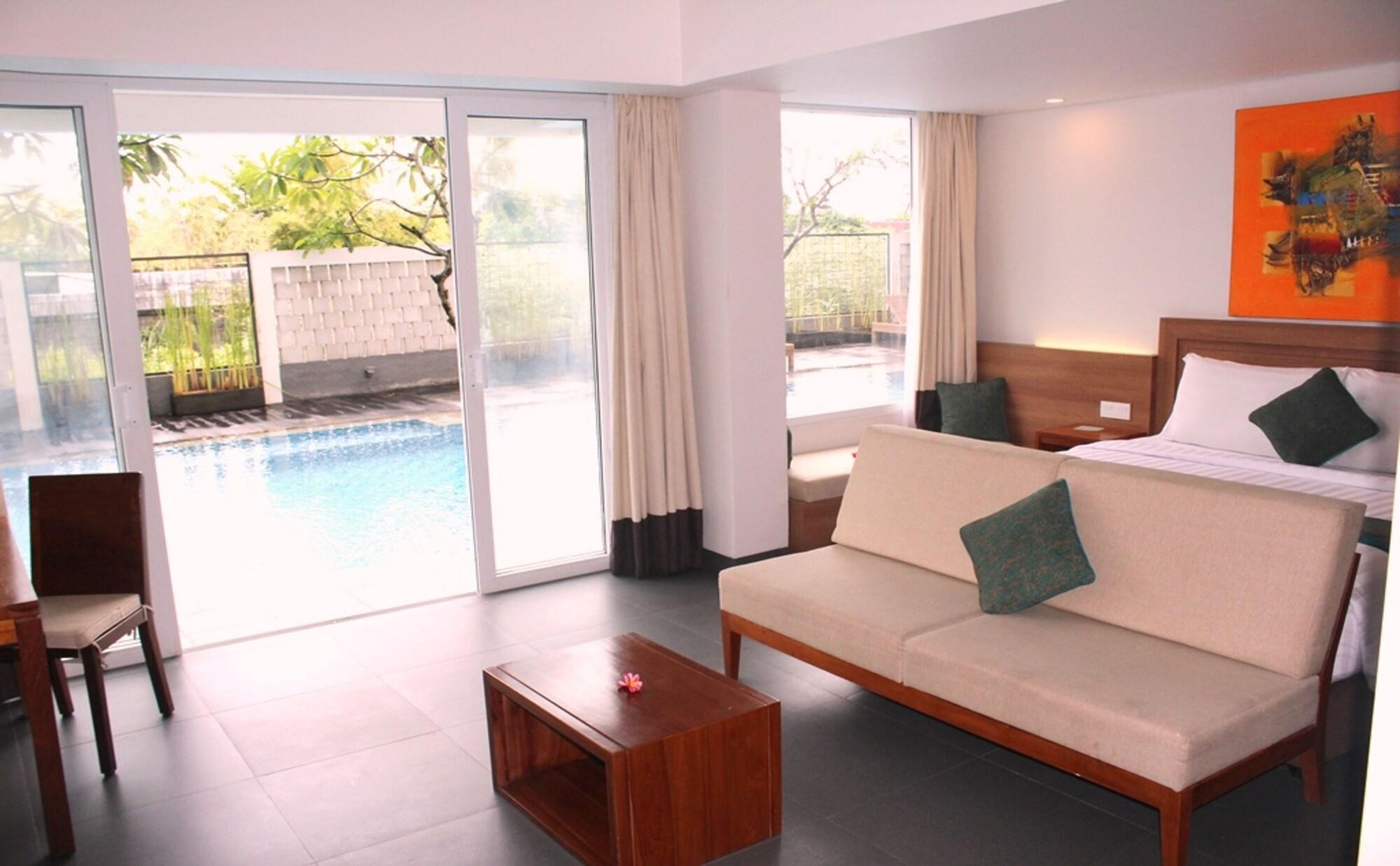 Paragon Hotel Seminyak Exterior photo