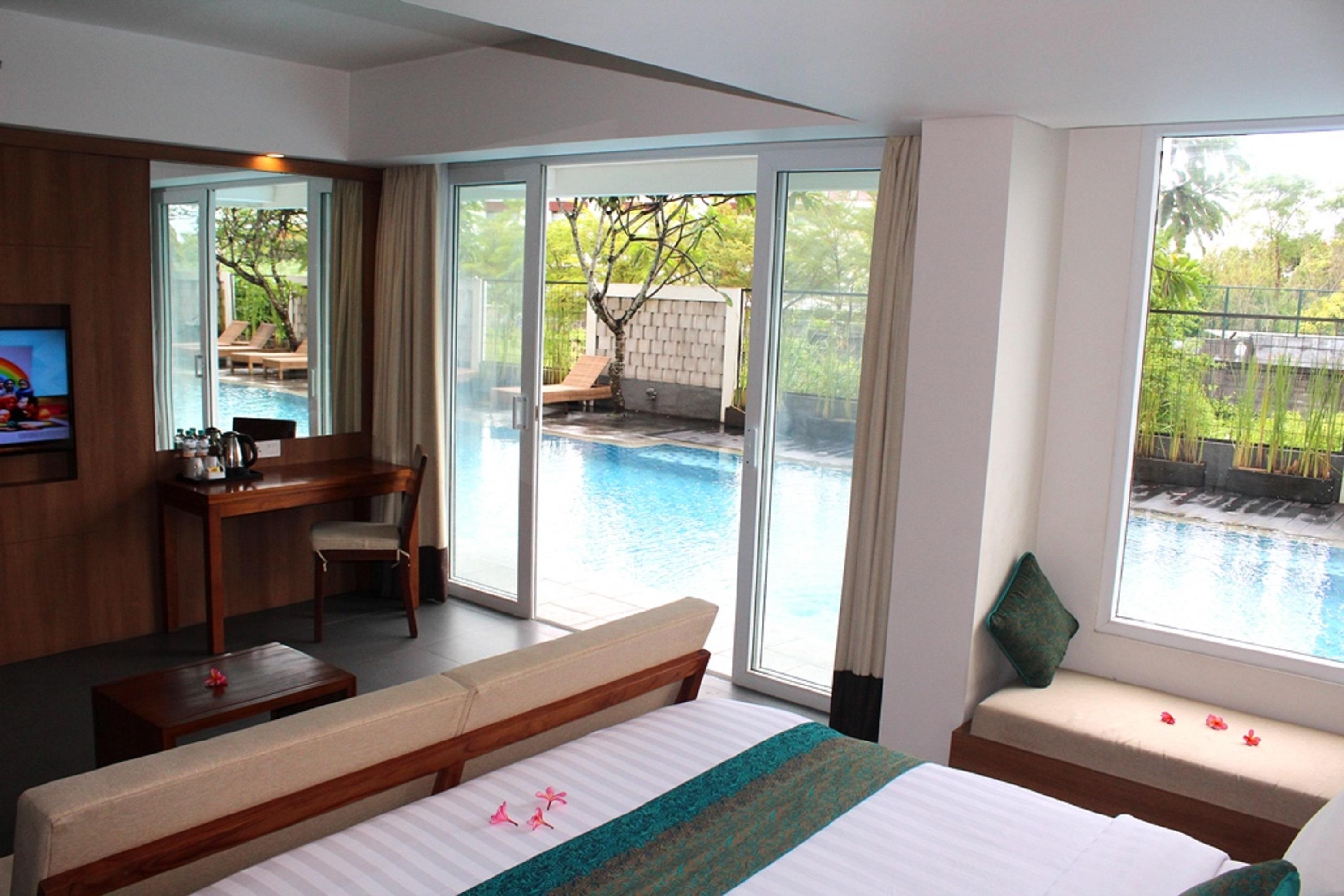 Paragon Hotel Seminyak Exterior photo
