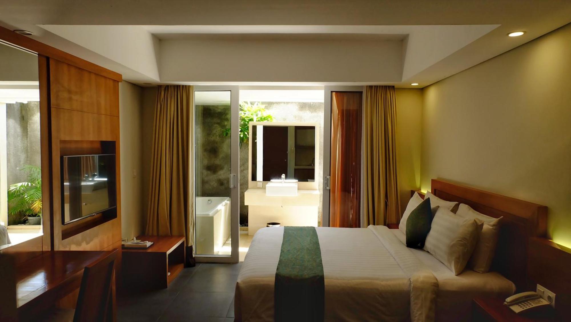Paragon Hotel Seminyak Exterior photo