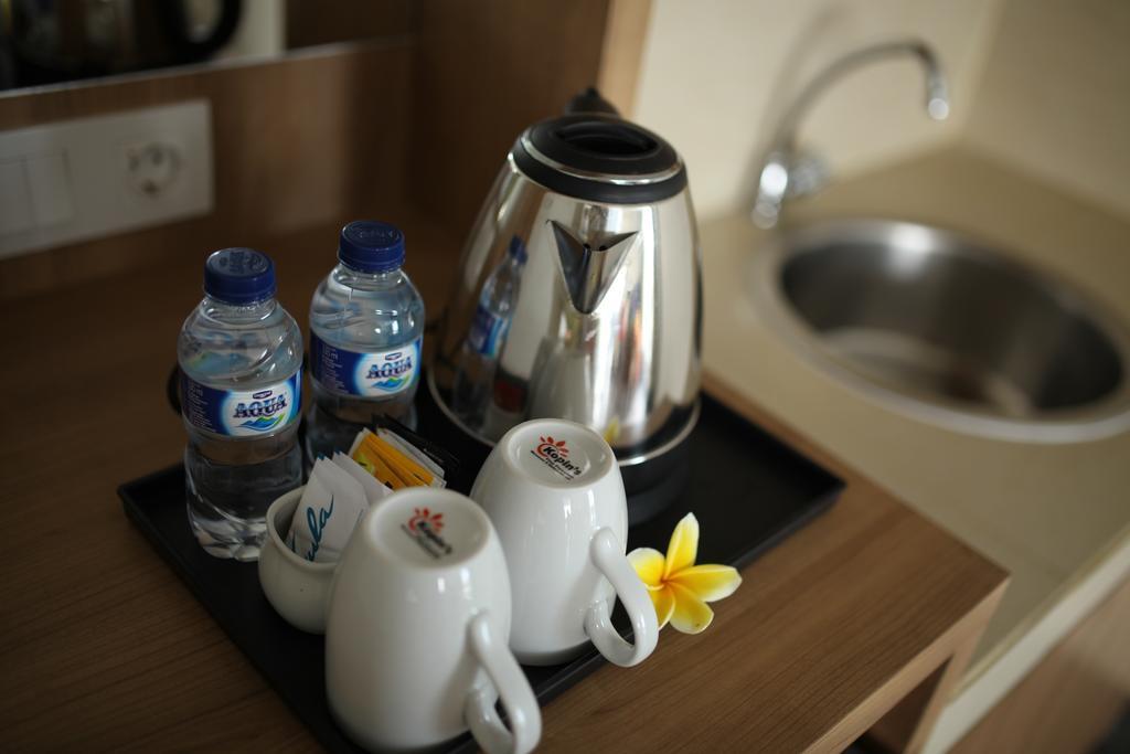Paragon Hotel Seminyak Room photo